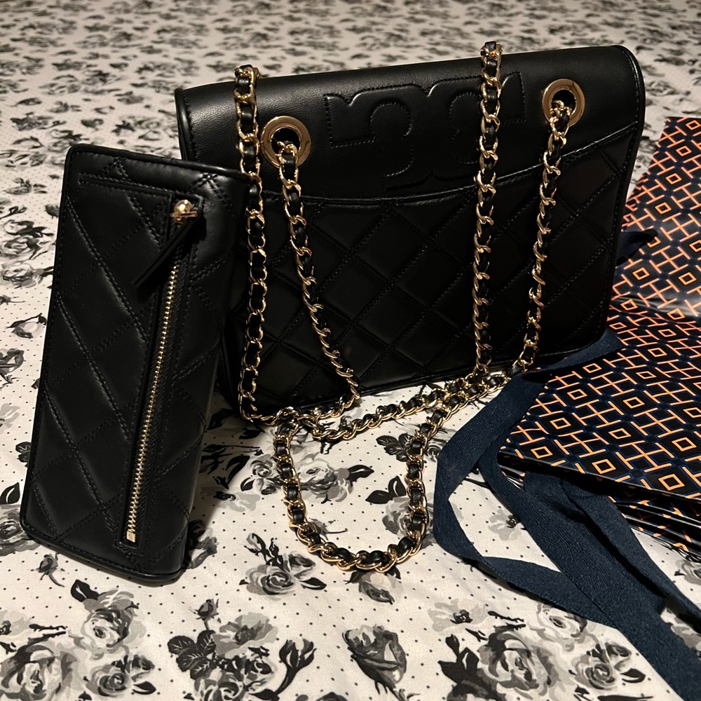 Tory Burch Set - Picture 2 of 4